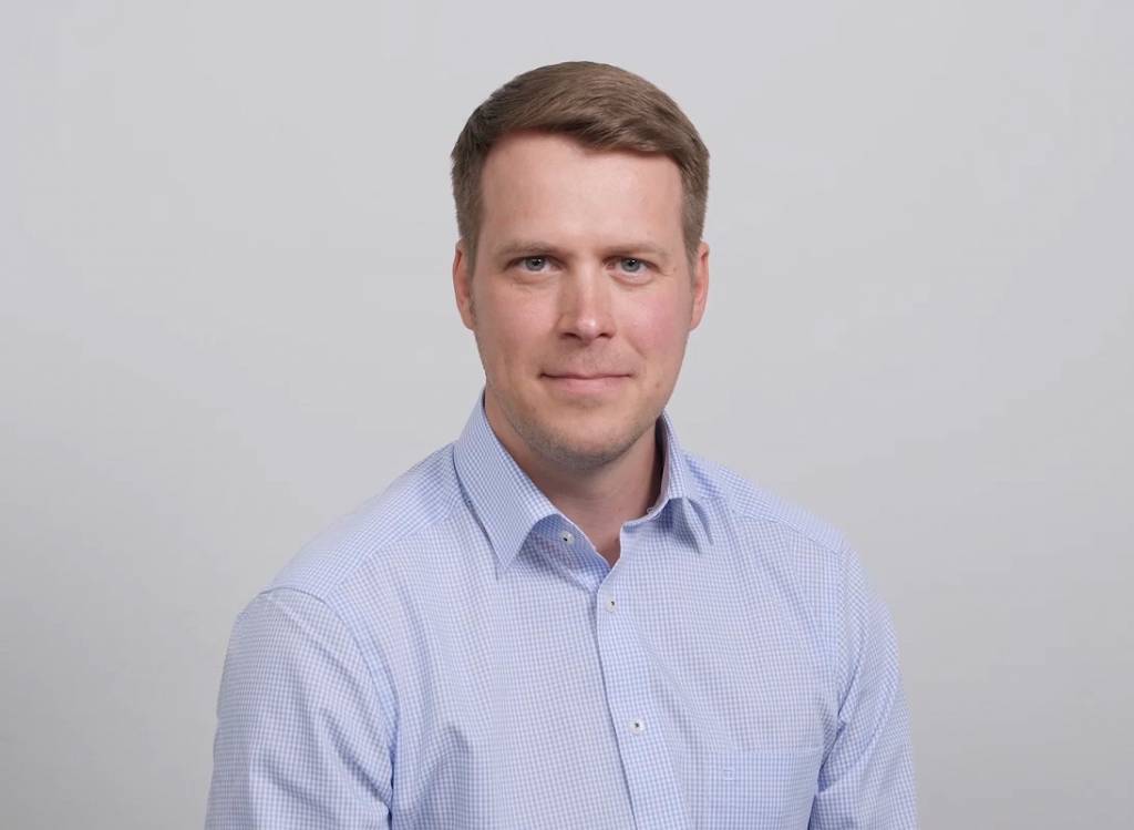 Kuvassa Elmon myyntijohtaja Vesa Pääkkönen